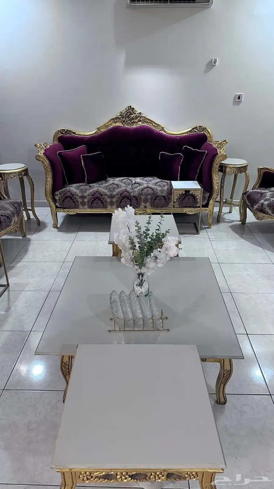 اثاث مستخدم لبيع مع طاولات ضيافه وستاره 8