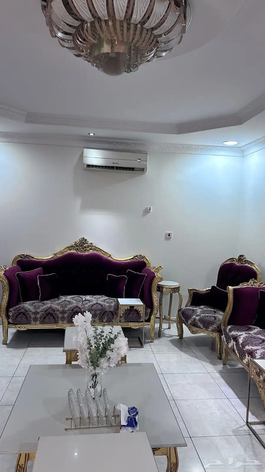 اثاث مستخدم لبيع مع طاولات ضيافه وستاره 3
