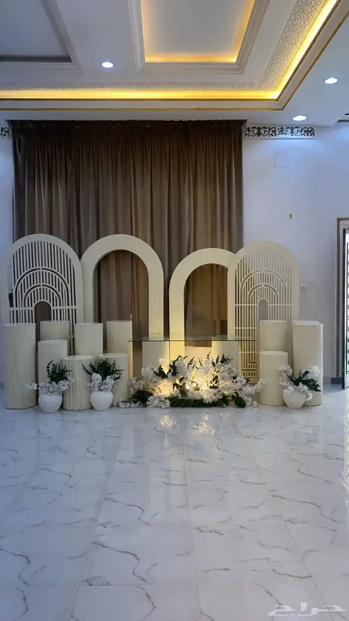 كوش طاولات أستقبال طاولات طعام استناد عبايات مداخل أستقبال 4