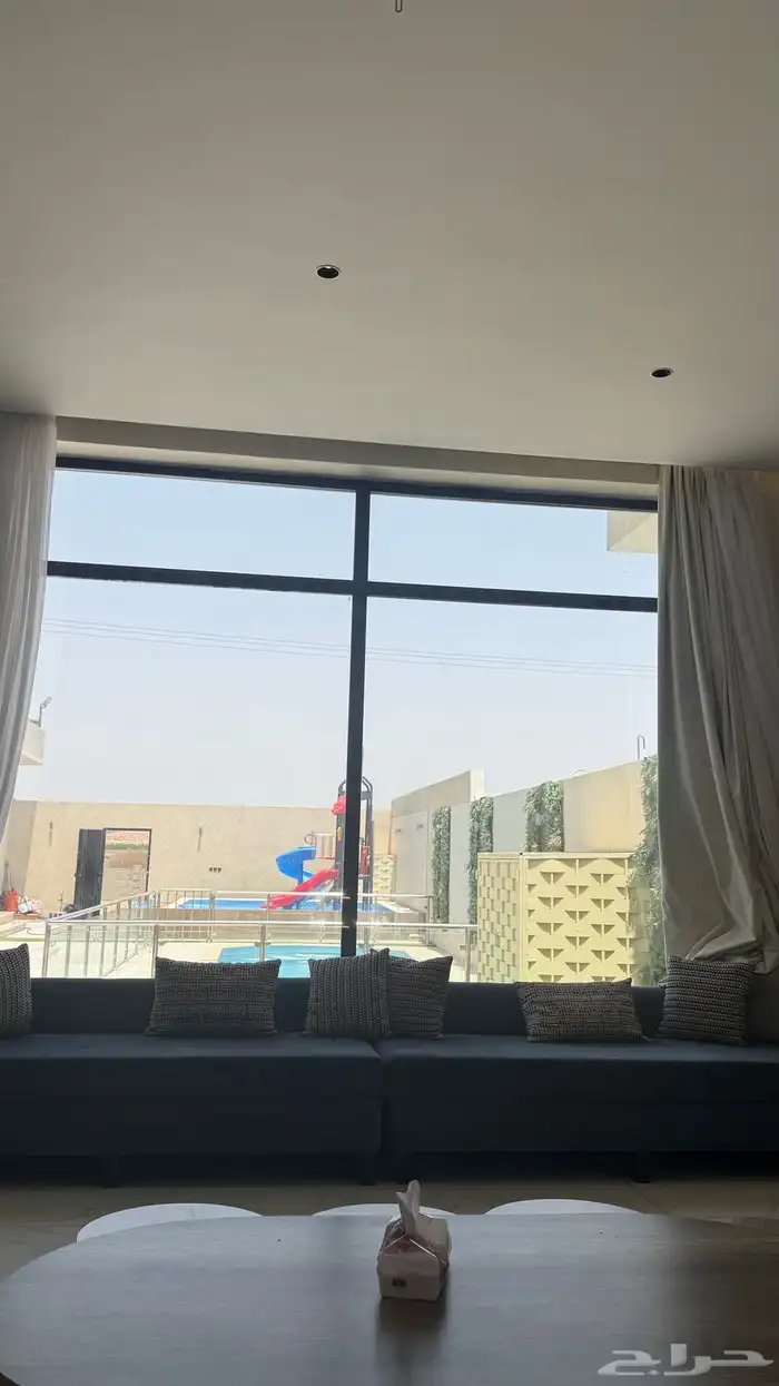 استراحه ف حي رياض متاح 9