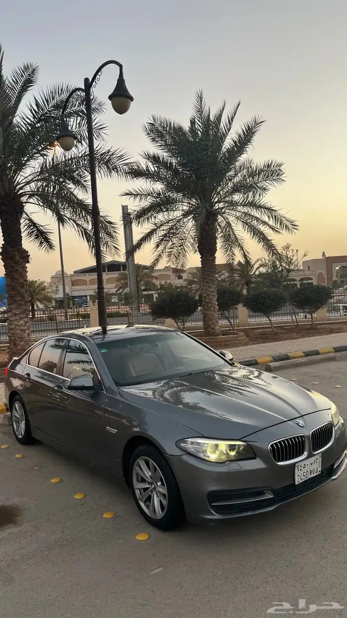 بي ام دبليو 2016 فل كامل 520i نظيف 29