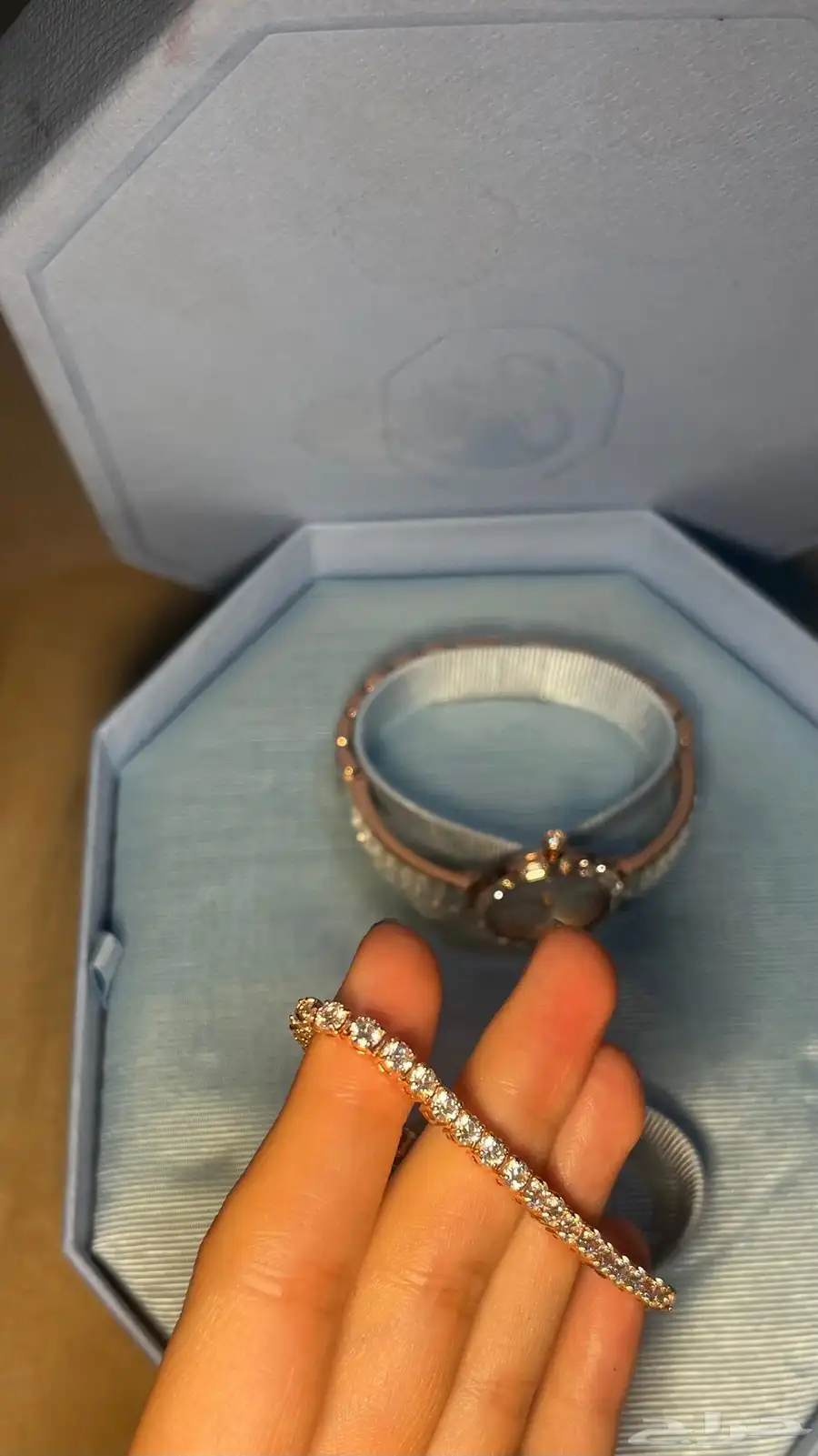 ساعه سوارفسكي اصلية جديدة لم تستخدم 2