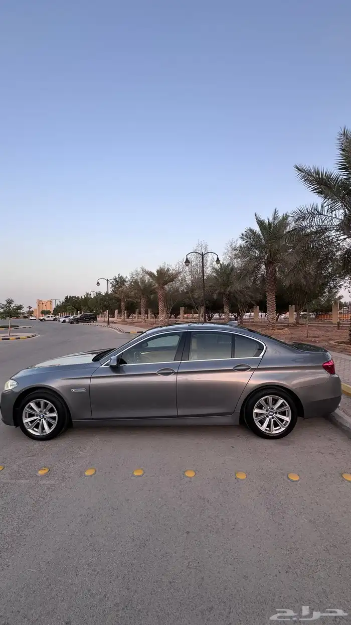 بي ام دبليو 2016 فل كامل 520i نظيف 3