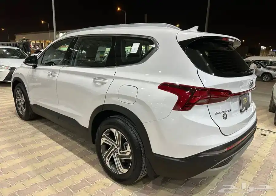 هيونداي سنتافي موديل 2022 نص فل نضيف جدا 20