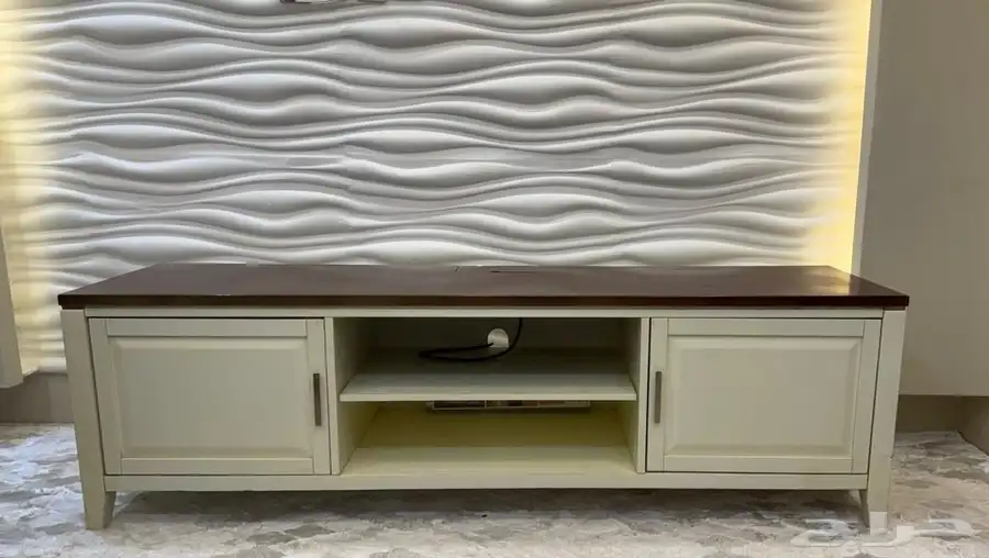 للبيع طاولات تلفزيون وطاولةوسط مجلس تصميم راقي وجودة جيده 2