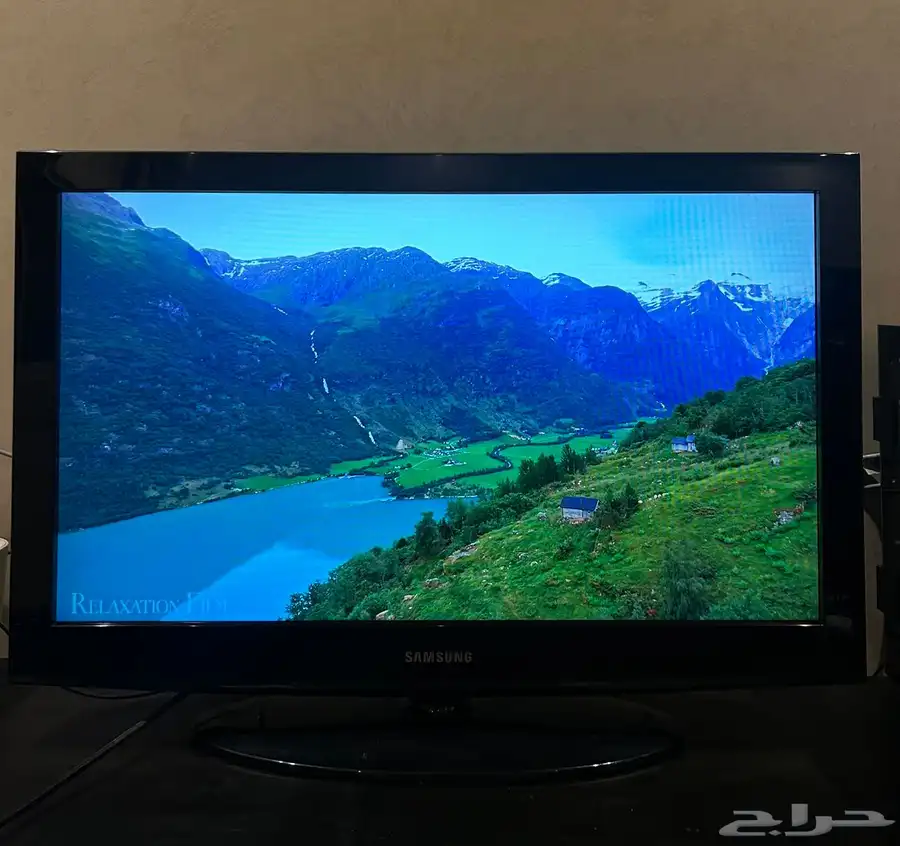 شاشة سامسونج 32 بوصة بحالة ممتازة 2