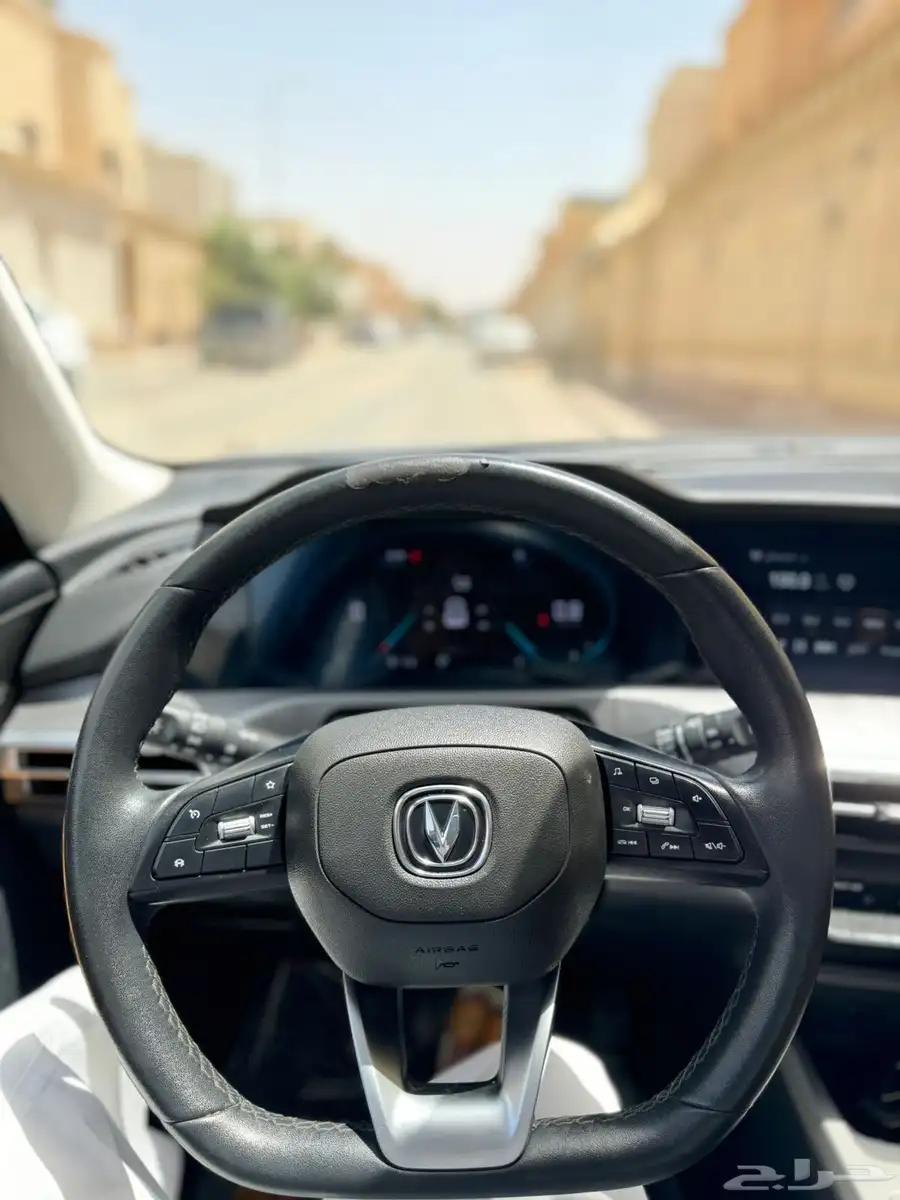للبيع شانجان CS35 بلس موديل 2023 17
