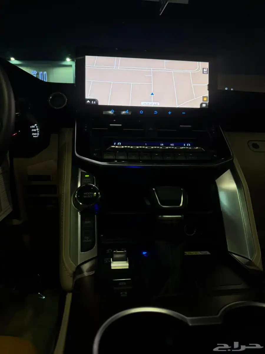 جيب لاندكروزر GXR L4 سعودي وارد عبداللطيف ماشي3الاف 11