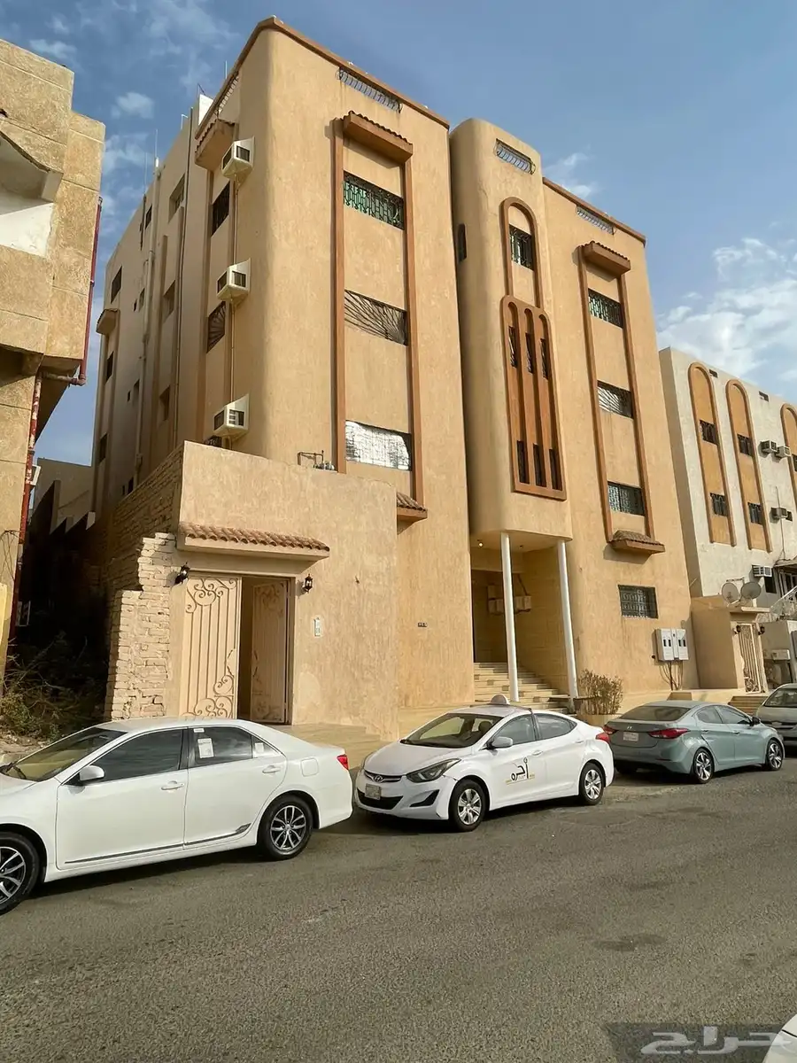 عمارة للبيع بمنطقة العدل للسكن والاستثمار بدخل قوي 1