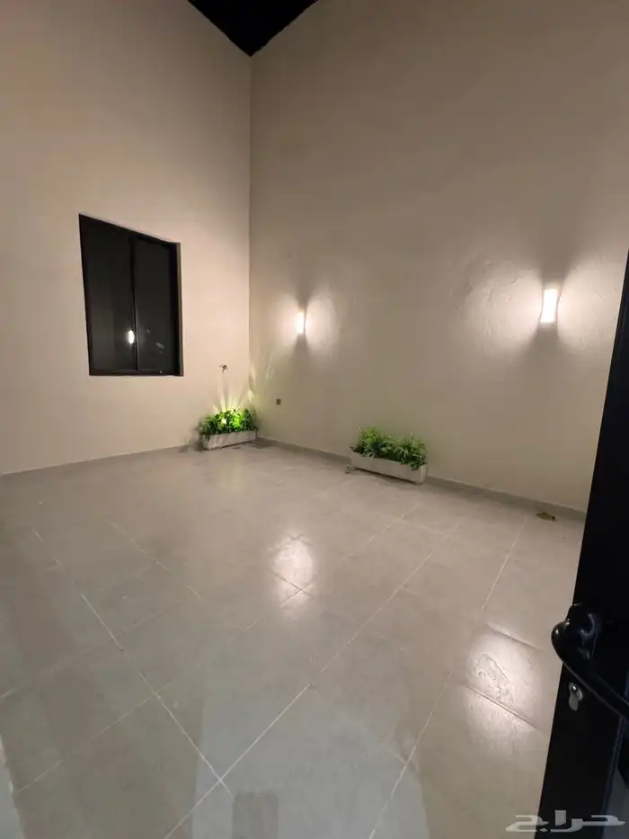 دور للبيع في الحمرآ مساحه 400 12