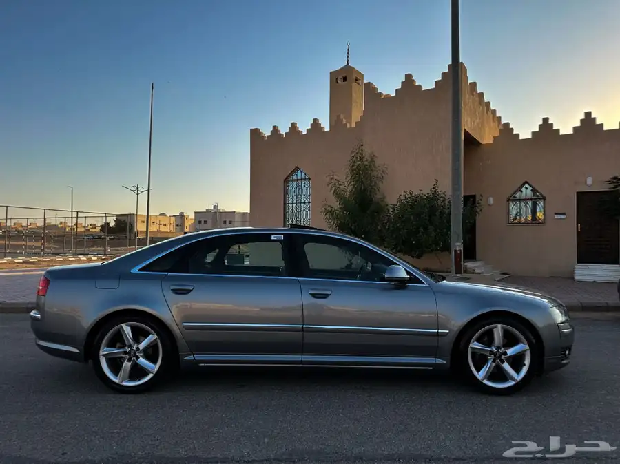 اودي A8 طلبيه خاصه فل كامل v6 سلندر نظيف جدا 3