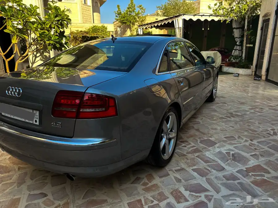اودي A8 طلبيه خاصه فل كامل v6 سلندر نظيف جدا 85