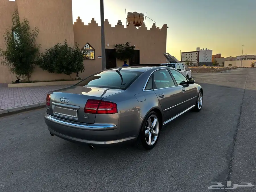 اودي A8 طلبيه خاصه فل كامل v6 سلندر نظيف جدا 1