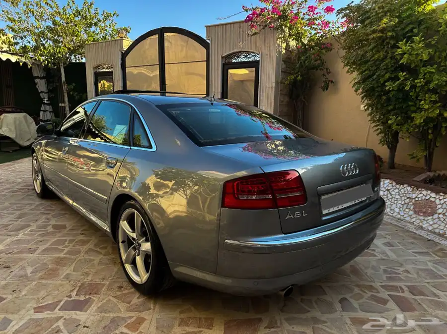 اودي A8 طلبيه خاصه فل كامل v6 سلندر نظيف جدا 83