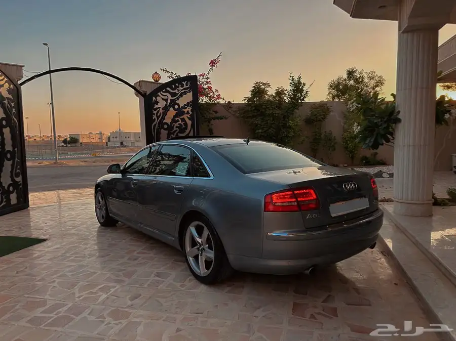 اودي A8 طلبيه خاصه فل كامل v6 سلندر نظيف جدا 95