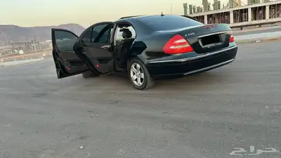 مرسيدس E240 2005 قمه بالنظافه 30
