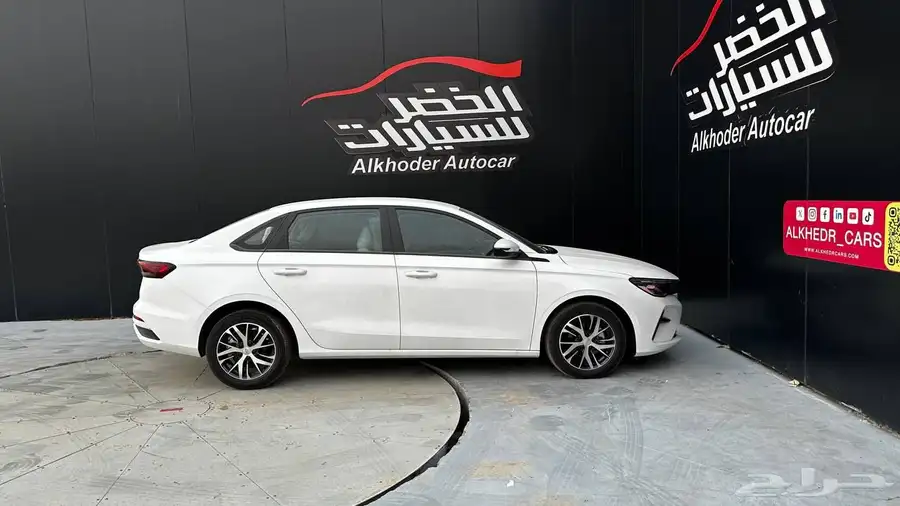 جيلي امجراند استاندر 2025 لدى شركة عبدالمجيد الخضر 5