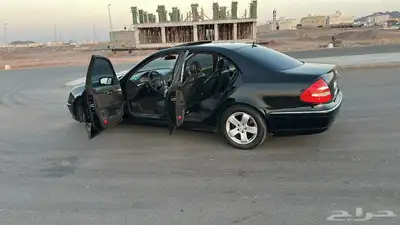 مرسيدس E240 2005 قمه بالنظافه 5