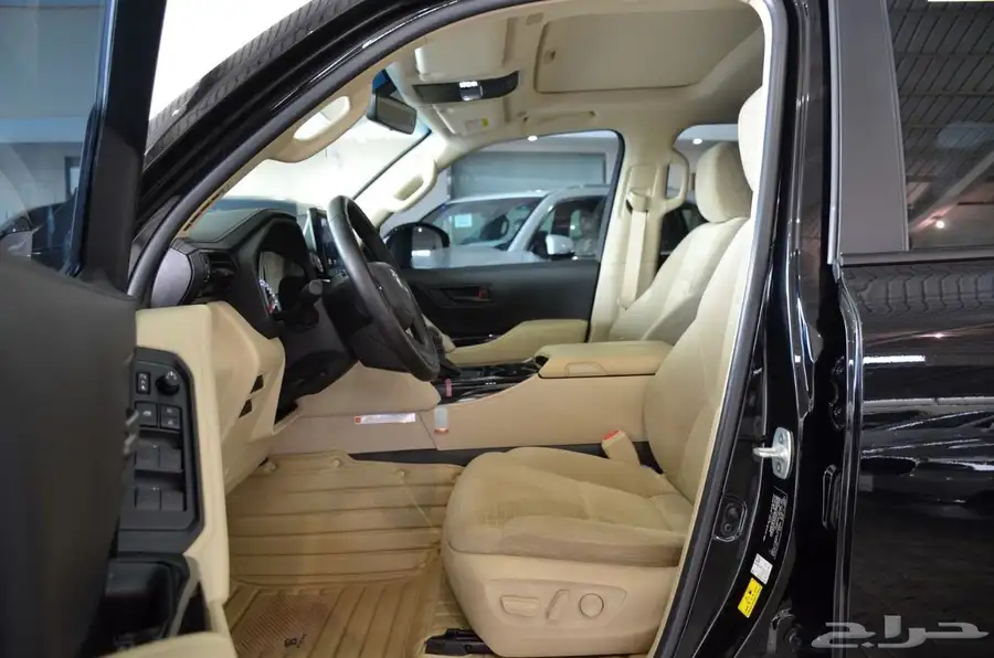 تويوتا لاند كروزرGXR L 2 2024 ديزل 6