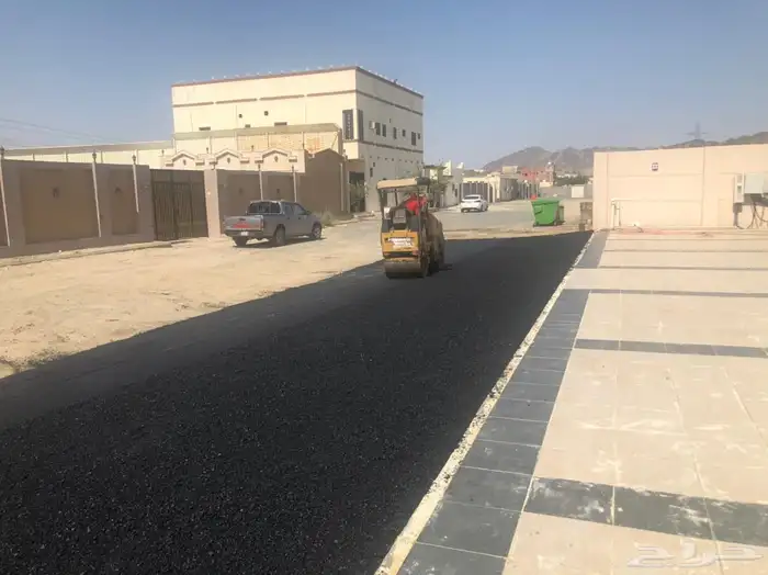 نقوم بجميع اعمال الاسفلت سفلته اعمال شركه الكهرباء و الهاتف 18