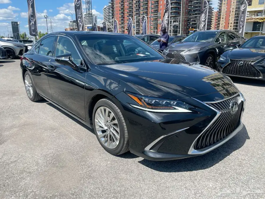 2021 ليكزس ES350 - فل كامل وبحالة استثنائية وسعر مميز 3