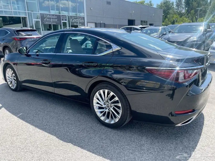 2021 ليكزس ES350 - فل كامل وبحالة استثنائية وسعر مميز 7