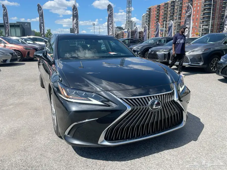 2021 ليكزس ES350 - فل كامل وبحالة استثنائية وسعر مميز 2
