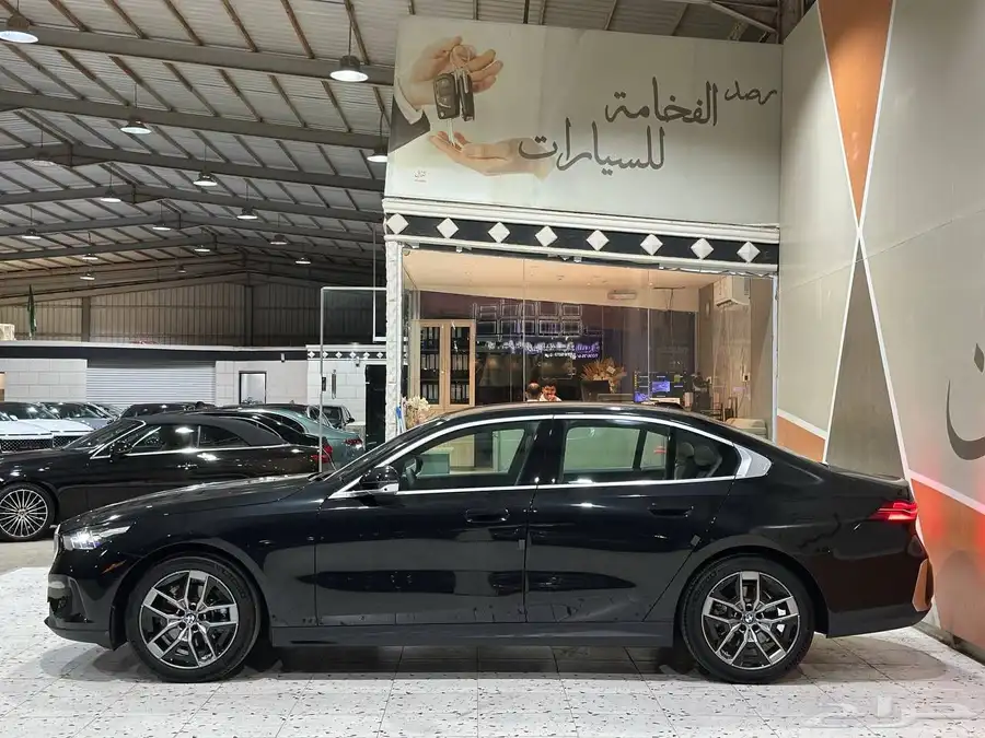 بي ام دبليو 520i 2024 . رصد الفخامة index