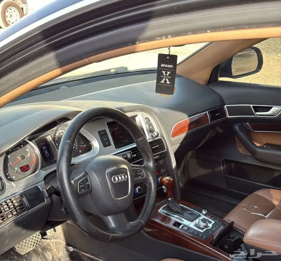 اودي 2010 A6 لون اسود ماشيه 156k نظيفه 3