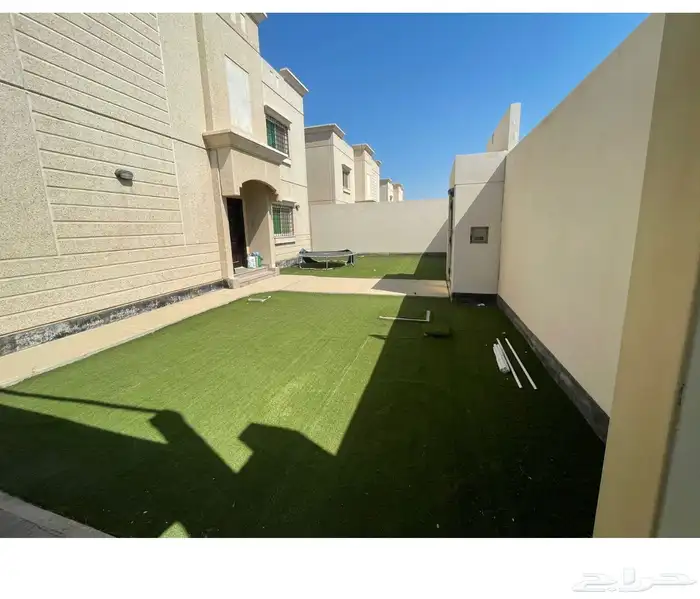 للبيع فله بجلموده صك حر جاهزه للسكن والمعاينه 0