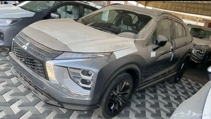 متسوبيشي اكليبس كروس 2025 فل كامل ونص بالنقد والتقسيط 1