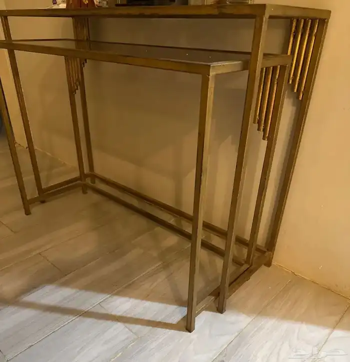 طاولات استقبال حديد 0