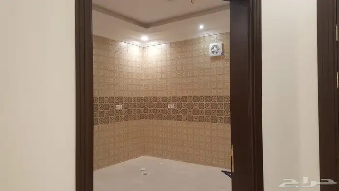 للبيع فيلا في حي الياقوت بمليون 250 13