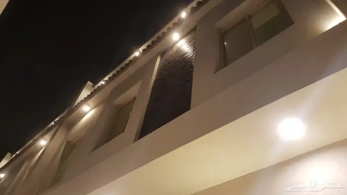 للبيع فيلا في حي الياقوت بمليون 250 2