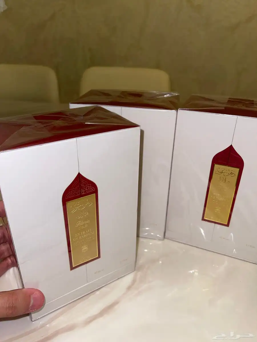عطر دهن عود فيلاريا من عبدالصمد القرشي 2