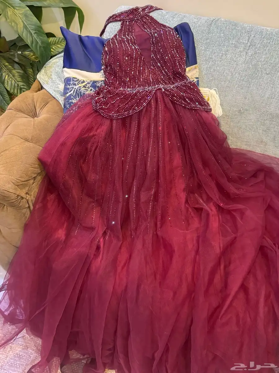 فستان فخم راقي جدا وروعه ونظيف 0