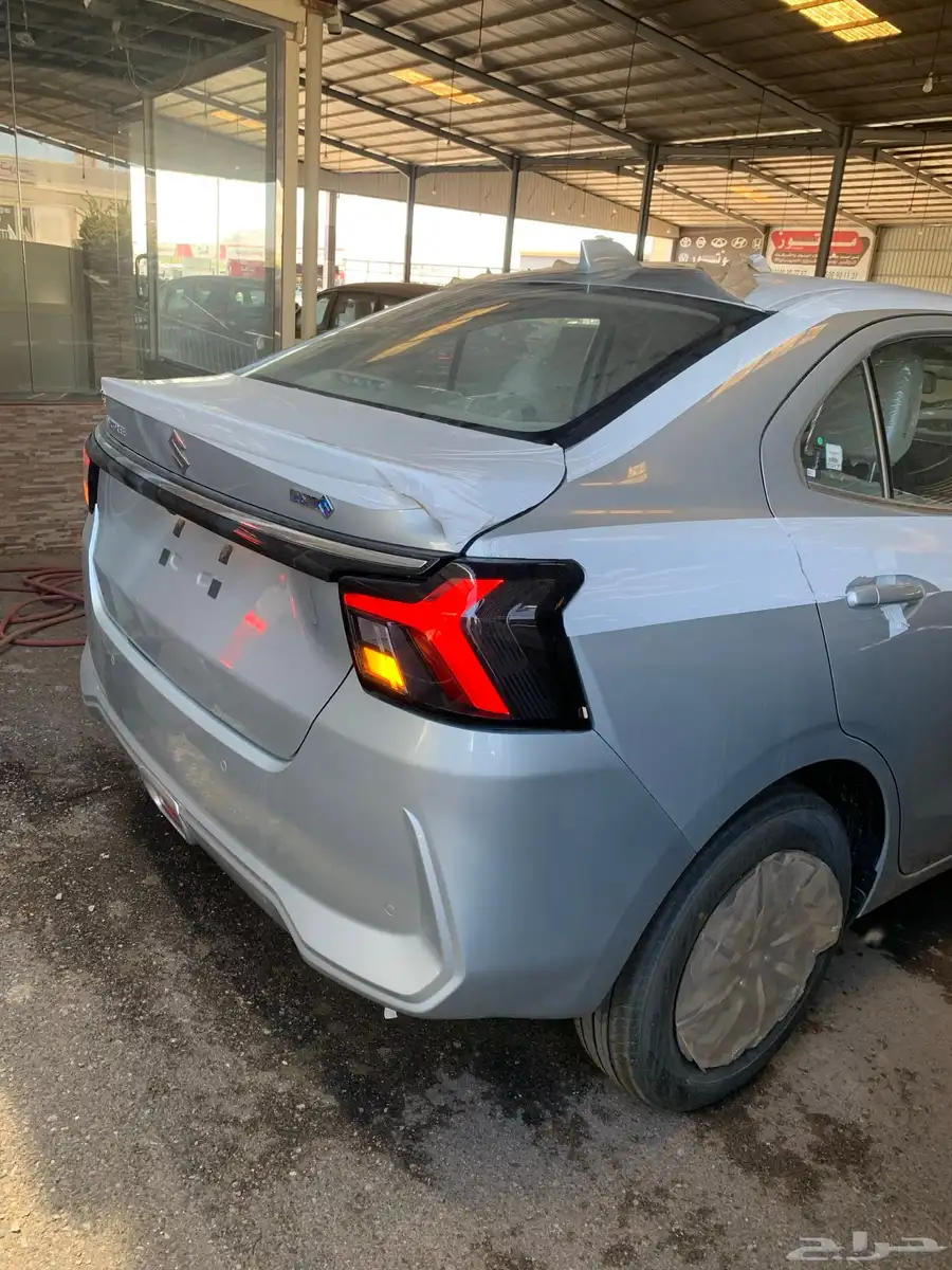 سوزوكي ديزاير فل الشكل الجديد 2025 GLX بسعر طيب 20