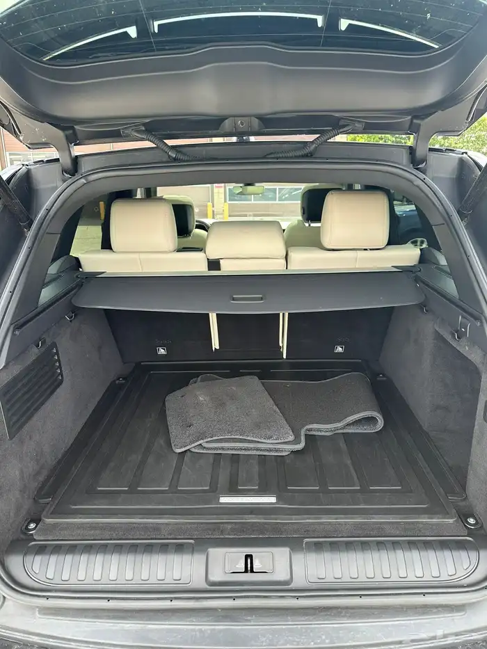 2022 Range Rover Sport HST V6 10