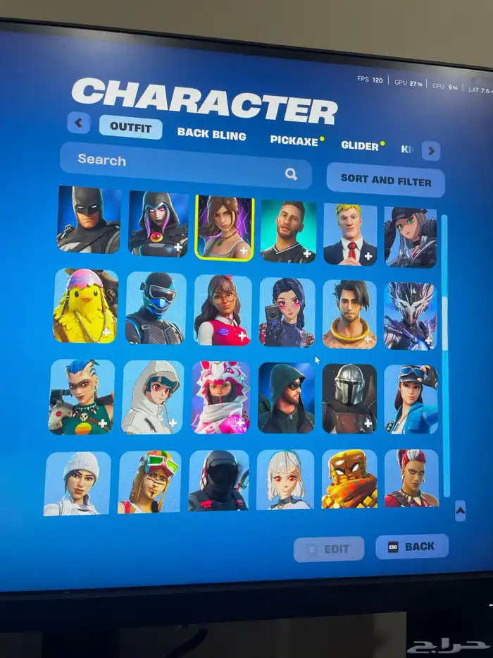 حساب فورت نايت للبيع فيه 136 سكن  205 شنط  166 اكس165 رقصه 2