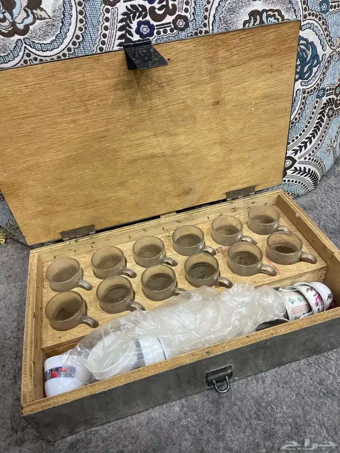 دلة العساف كوريه وإبريق العساف وشنطة فناجيل 14
