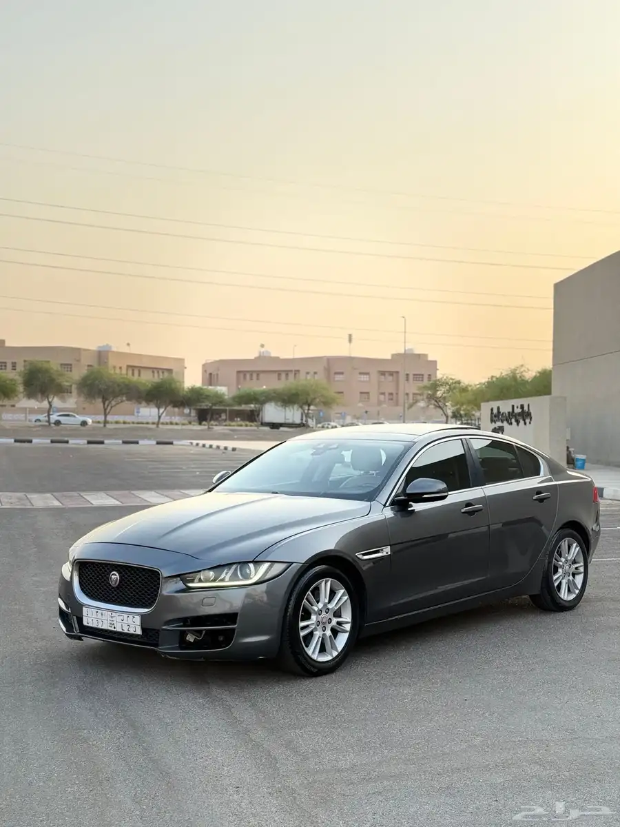 جاكوار XE index