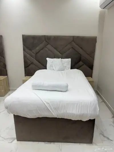 اثاث جديد فندقي ثلاجة وشاشة سمارت وسين طراحة كوميدي دولاب غ 8