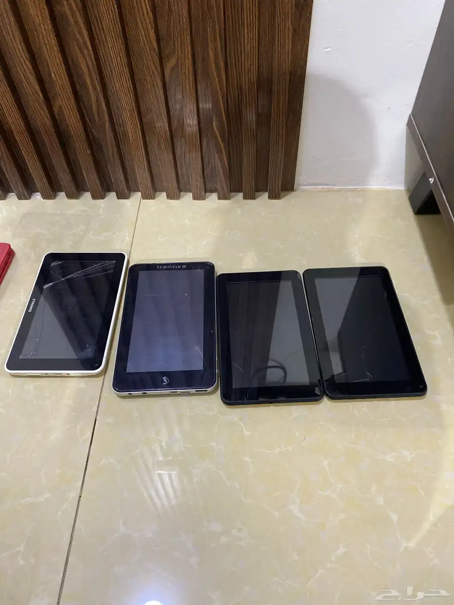أربع ايبادات جديدة لم يستخدم 0