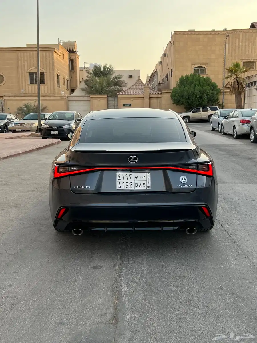 لكزز ارنوبه IS 350 2022 موتر شرط وكاله قمه بنضافه F سبورت 8