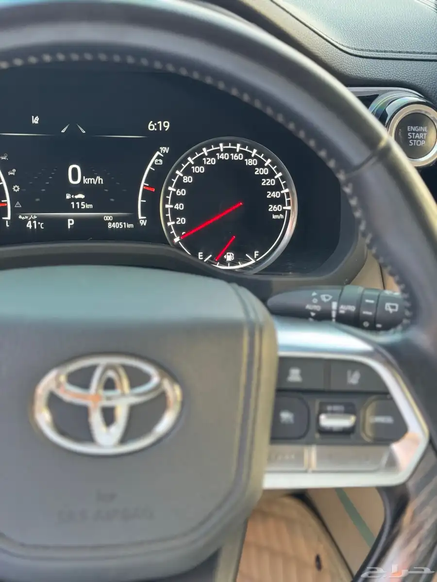 تويوتا لاندكروزر VX 2022 ديزل - اعلى فئه - بحالة الجديد 17