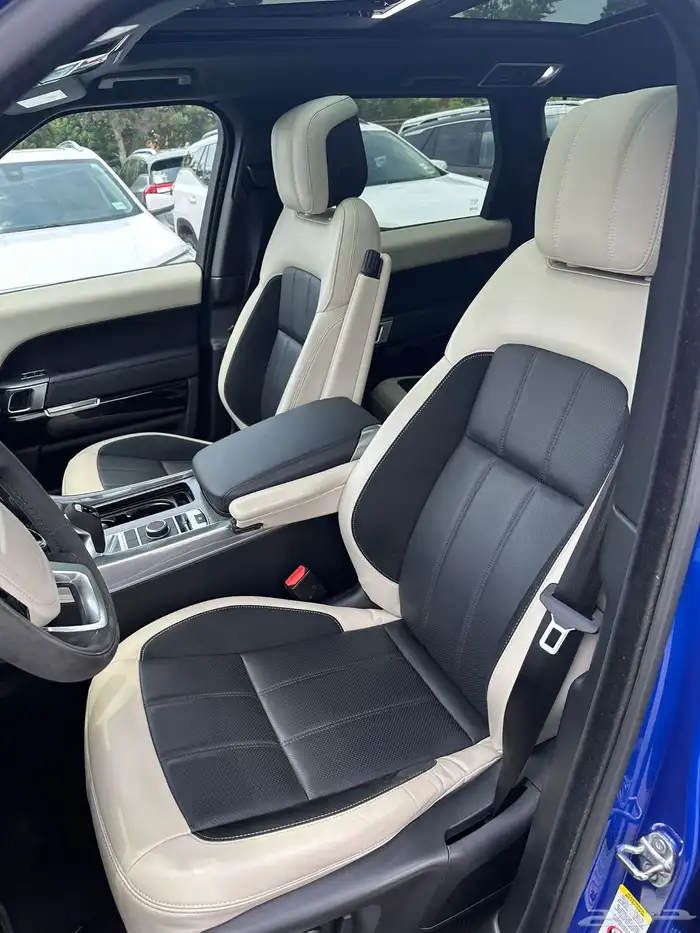 2022 Range Rover Sport HST V6 9
