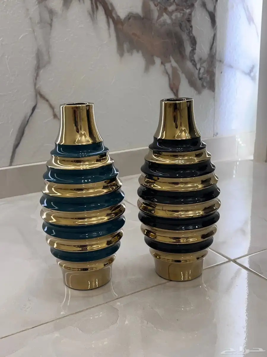 فازات ومجسمات وسلات للبيع 24