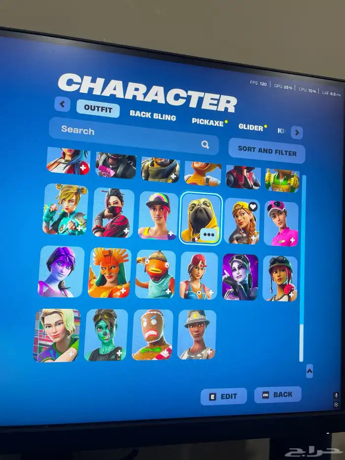حساب فورت نايت للبيع فيه 136 سكن  205 شنط  166 اكس165 رقصه 6