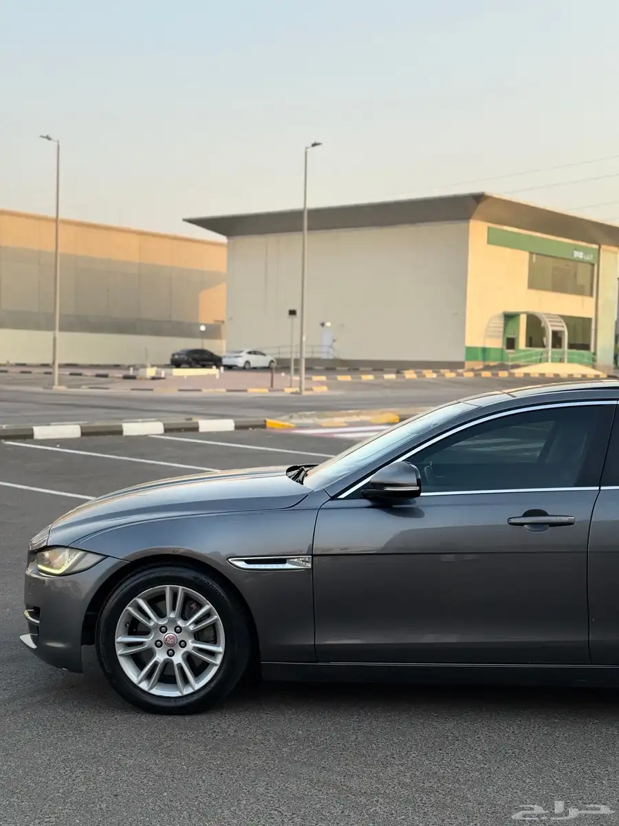 جاكوار XE index