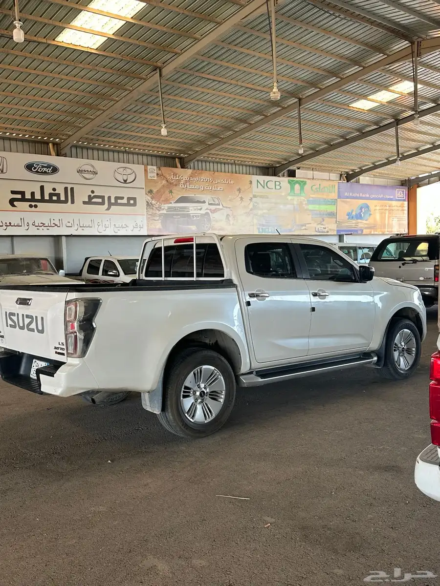 ايسوزو 2022 فل كامل بصمه بدي وكااله محركات شرط 5